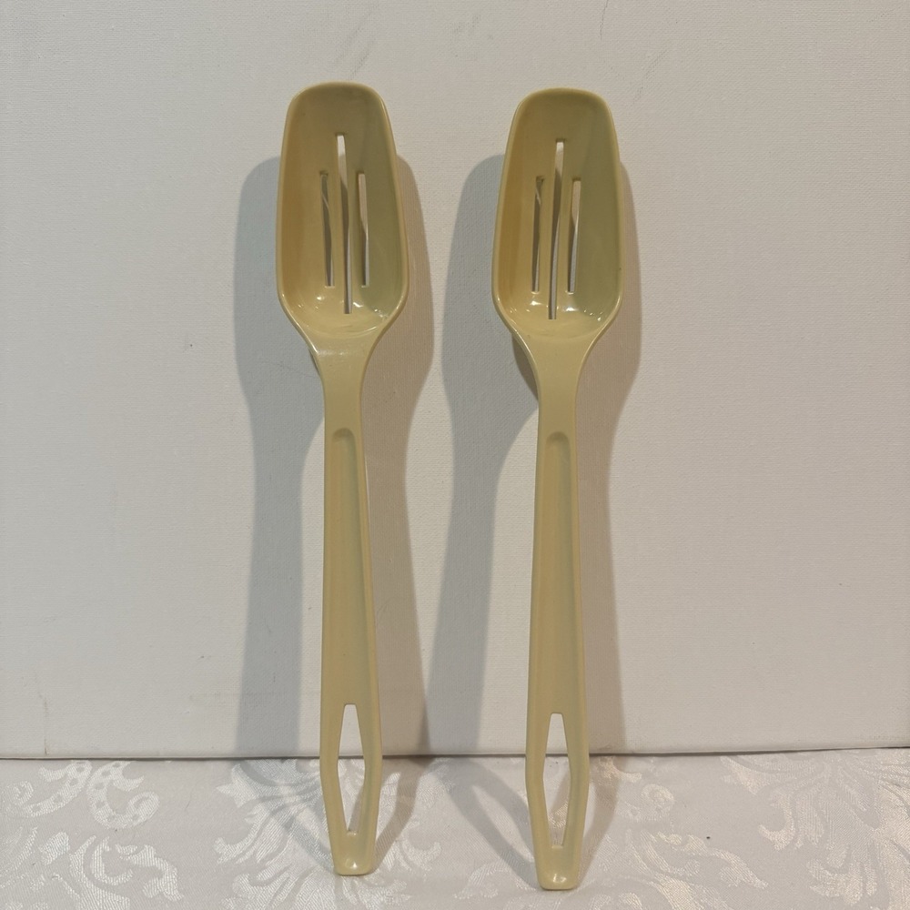 Vintage King Kraft Lot Of 2 Slotted Serving Spoon 11" Plastic/Nylon - Beige